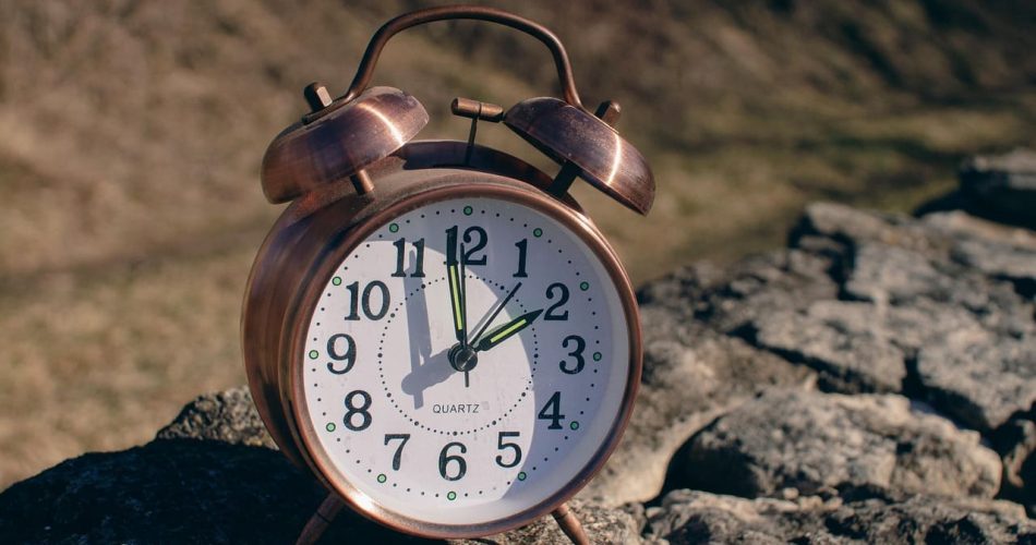 alarm clock 7798452 1280 1