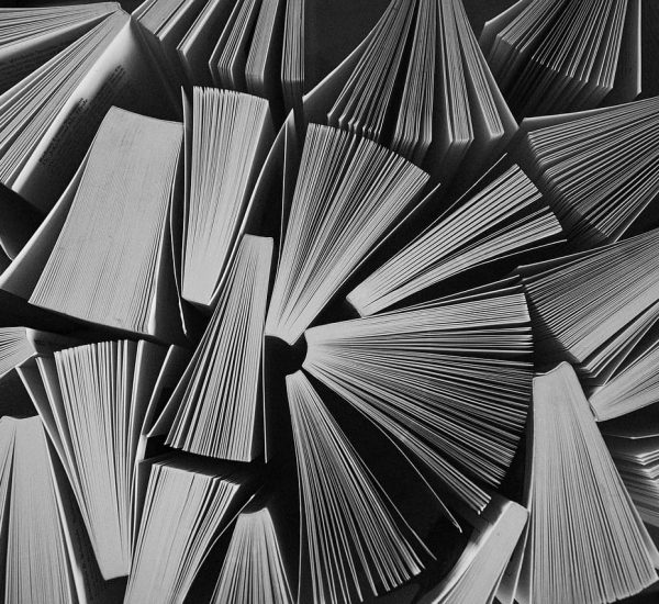 library 7720589 1280 1